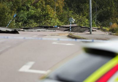 انهيار أكثر من مئة متر من طريق سريع في السويد