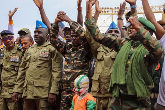 المجلس العسكري الحاكم في النيجر يرحب بقرار فرنسا