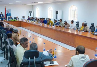 محافظ شبوة: نسير بطريق التنمية عبر التخطيط الاستراتيجي