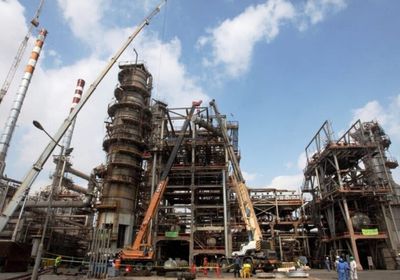 انفجار ضخم في مصفاة نفط جنوب إيران