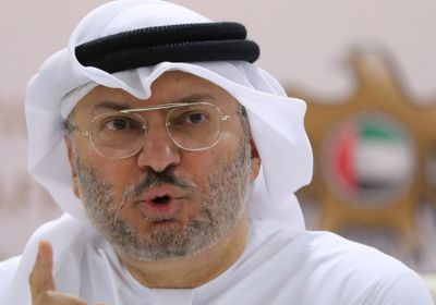 أنور قرقاش يعزي بشهداء قوة دفاع البحرين