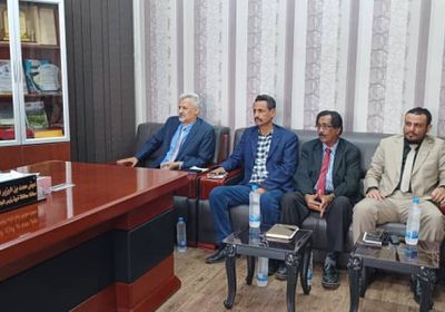 محافظ شبوة يستقبل فريقا من هيئة رئاسة "الانتقالي"