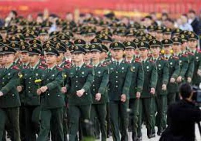 الجيش الصيني يحذر منتسبيه بشأن التواصل الاجتماعي