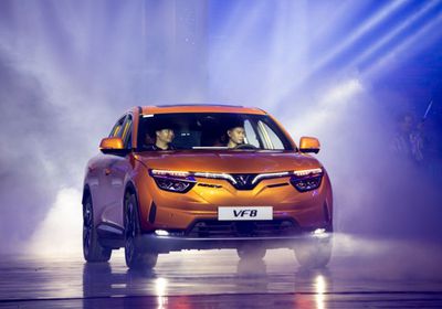 "فين فاست" تستعد لشحن سياراتها الكهربائية إلى أوروبا