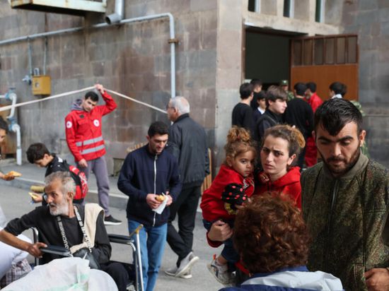 وصول نحو نصف سكان ناغورني قره باغ إلى أرمينيا