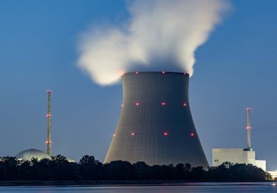 بولندا توقع اتفاقًا لبناء أول محطة نووية لإنتاج الكهرباء