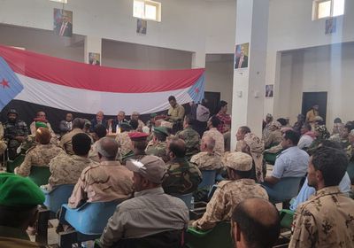 برئاسة الجعدي.. اجتماع موسع مع القيادة العسكرية في سقطرى