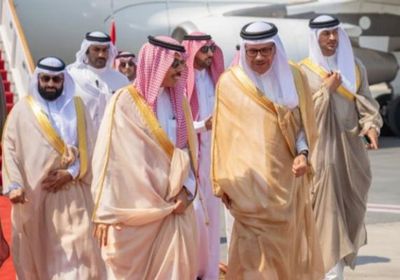 وزير الخارجية السعودي يصل إلى البحرين
