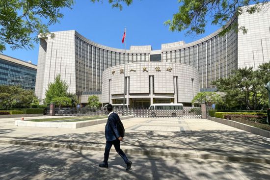 المركزي الصيني يعزز سياسته النقدية لدعم التعافي الاقتصادي