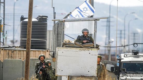 إسرائيل تفرض إغلاقا شاملا على الضفة وغزة لمدة 8 أيام