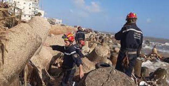 بعد انتشال 344 جثة.. الجزائر تنهي مهمة فريقها الإغاثي في درنة