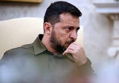 مستشار أوكراني سابق: زيلينسكي حول كييف إلى معتقلا