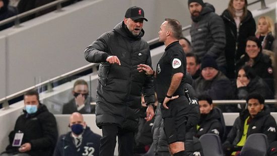 كلوب يهاجم حكم مباراة ليفربول أمام توتنهام