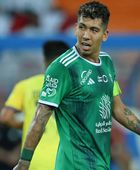 جماهير الأهلي السعودي تهاجم فيرمينو