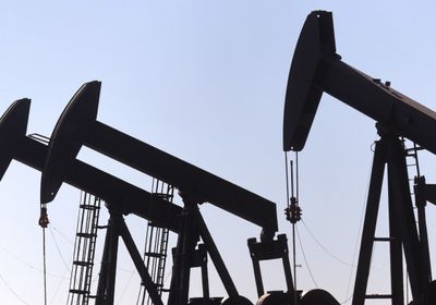 أسعار النفط تتحول إلى الهبوط بالسوق العالمية
