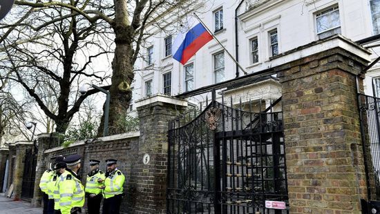 روسيا تدعو بريطانيا للاعتراف بمسؤوليتها عن التدمير الكامل لأوكرانيا