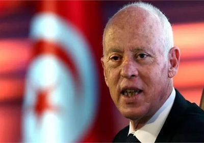 الرئيس التونسي يبحث مع رئيس الحكومة سير العمل