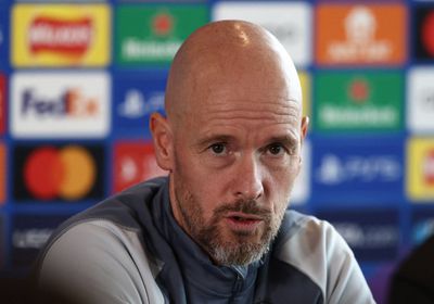 مانشستر يونايتد يخسر أمام غلطة سراي بثلاثية