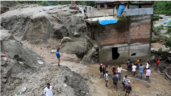 مقتل امرأة في انهيار أرضي بعد زلزالين ضربا نيبال