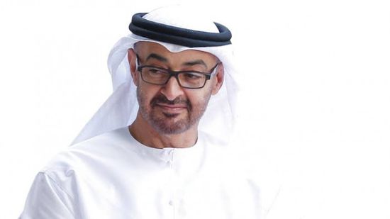 رئيس الإمارات يمنح سفير موزمبيق وسام الاستقلال من الطبقة الأولى