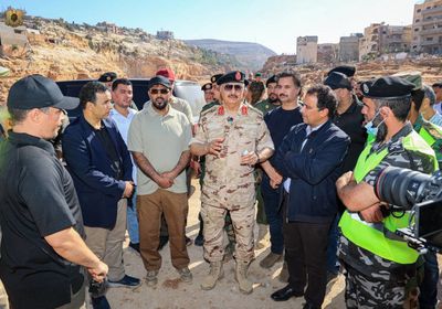 من درنة.. حفتر: سنحاسب المتسببين بالكارثة