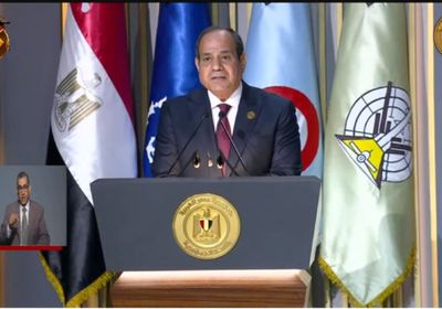 السيسي: المصريون عازمون على الاحتفاظ بكل ذرة رمل في بلادهم 