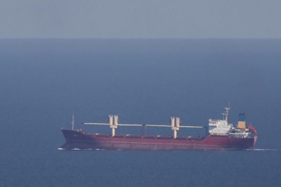 لندن: موسكو تعتزم استهداف سفن مدنية بالبحر الأسود