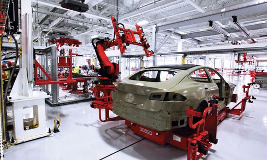 تسلا تسجل انخفاضًا في إنتاجها وتسليماتها في الربع الثالث