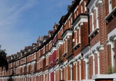 أسعار المنازل البريطانية تتراجع تأثرا بتكاليف الاقتراض