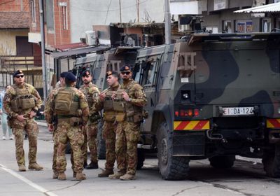 الناتو: وصول تعزيزات لقوات الحلف في كوسوفو