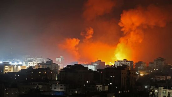 غارات إسرائيلية تستهدف منازل لقيادات في "حماس"