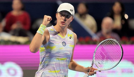 شيانتيك تفوز ببطولة الصين المفتوحة للتنس على حساب سامسونوفا