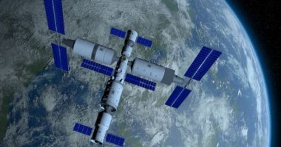 أمازون تطلق أول قمرين صناعيين لمشروع الإنترنت الفضائي