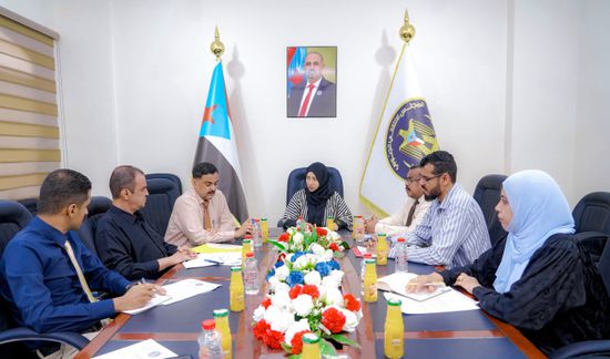 إغاثية "الانتقالي" تدعو لتكامل العمل الإنساني لصالح أسر الشهداء