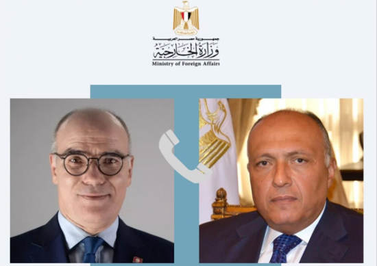 وزير الخارجية المصري يتلقى اتصالات هاتفية من نظيريه اليوناني والتونسي
