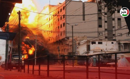 الاحتلال يعيد استهداف فرع البنك الوطني الإسلامي بغزة