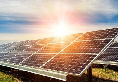 أسهم الطاقة الشمسية تتراجع بعد تحذير من "تيجو إنرجي"