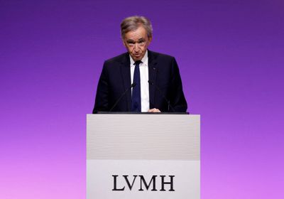 تباطؤ مبيعات "LVMH" الفرنسية من السلع الفاخرة