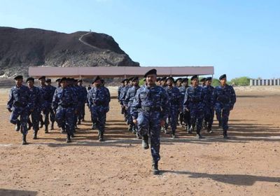 بدعم إماراتي.. تخريج الدفعة الثانية من برنامج تدريب شرطة شبوة