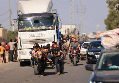 بعد تحذيرات الاحتلال.. آلاف الفلسطينيين يبدؤون النزوح نحو جنوبي غزة