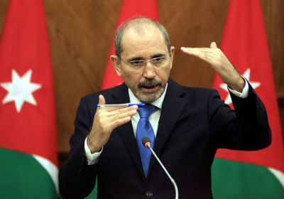 وزير الخارجية الأردني: منع الغذاء والدواء والوقود جريمة حرب وفق اتفاقية جنيف