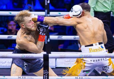 تومي فيوري يهزم كيه.إس.أي بالنقاط في مانشستر