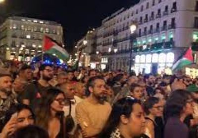    آلاف الأشخاص في مدريد ينظمون تظاهرة دعم لفلسطين