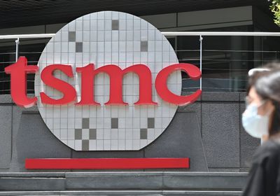 "TSMC" تطلب تصريحًا أمريكيًا لتشغيل مصانعها في الصين