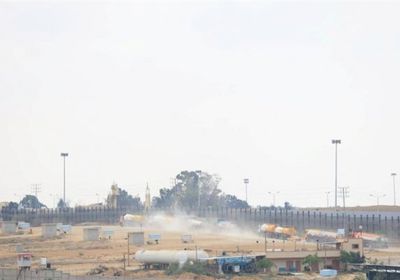 مجدداً.. إسرائيل تقصف معبر رفح