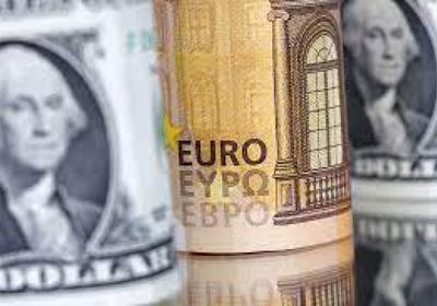 الدولار يهبط أمام اليورو