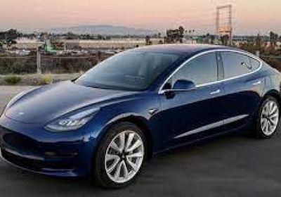 تسلا تستدعي 54 ألف سيارة موديل "إكس" لخلل بالفرامل