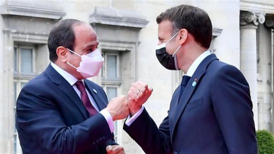 ماكرون يعلن إرسال مساعدات طبية لمصر بشأن غزة