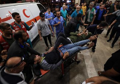 مقتل 8 وإصابة 45 في استهداف 6 منازل بغزة