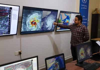 محافظ حضرموت يوجه برفع الجاهزية استعدادا للحالة المدارية